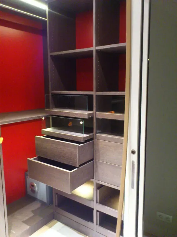 dressing-moderne-bois-fonce.jpg